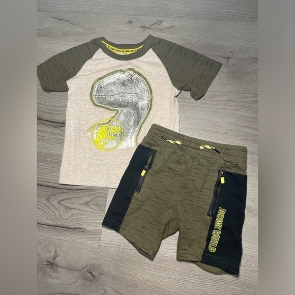 Target Other - Short set